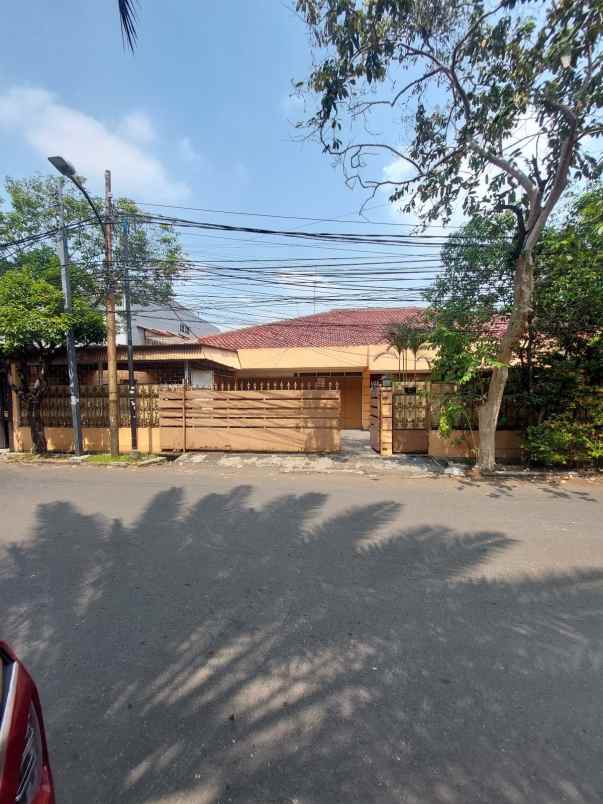 dijual rumah gandaria utara kebayoran