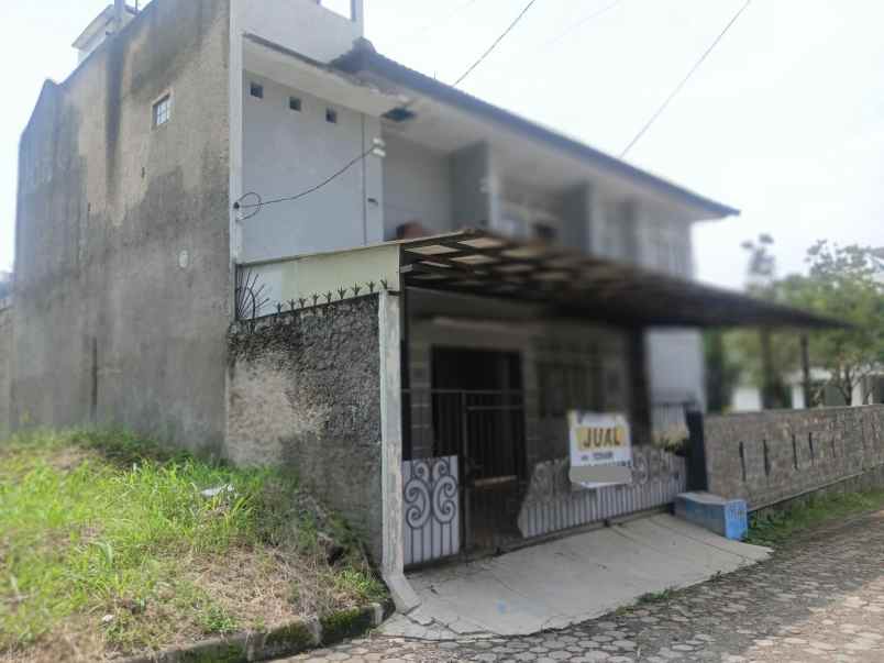 dijual rumah gegerkalong permai