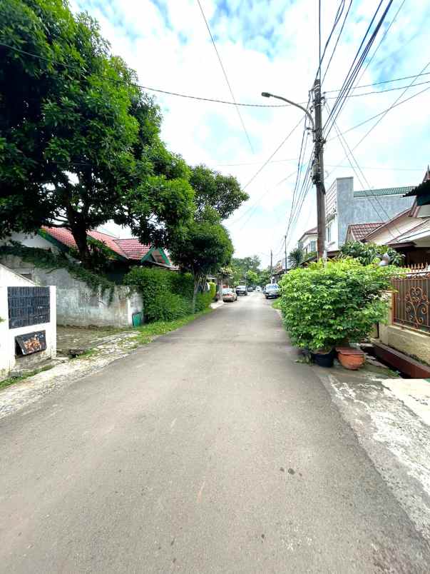 dijual rumah giya loka bsd