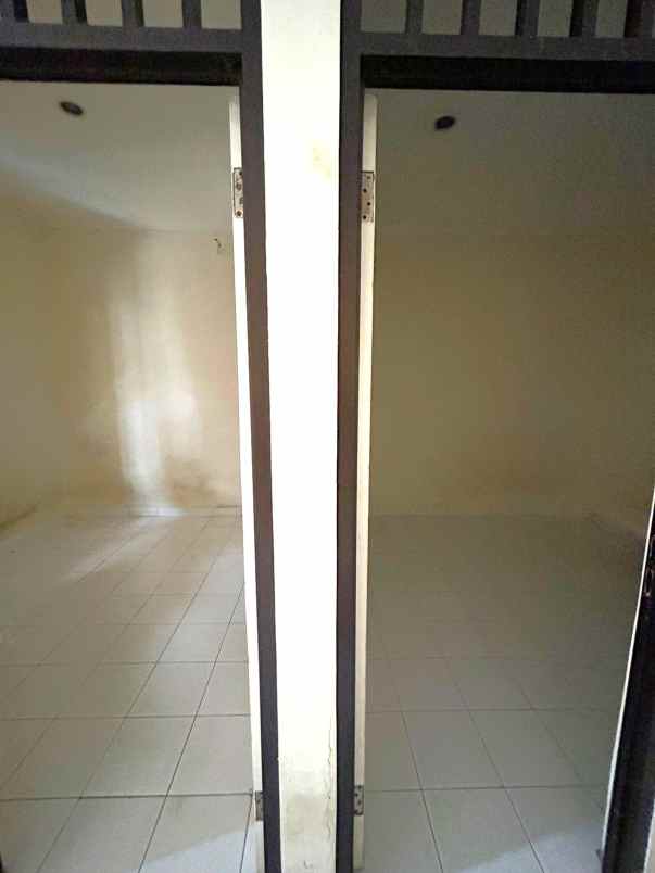 dijual rumah giya loka bsd