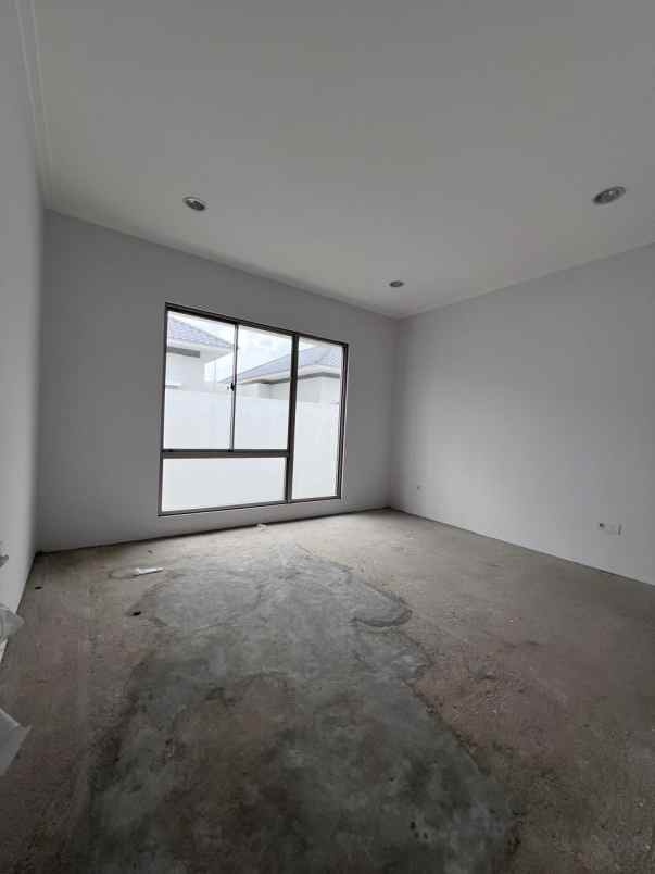 dijual rumah golf island cluster