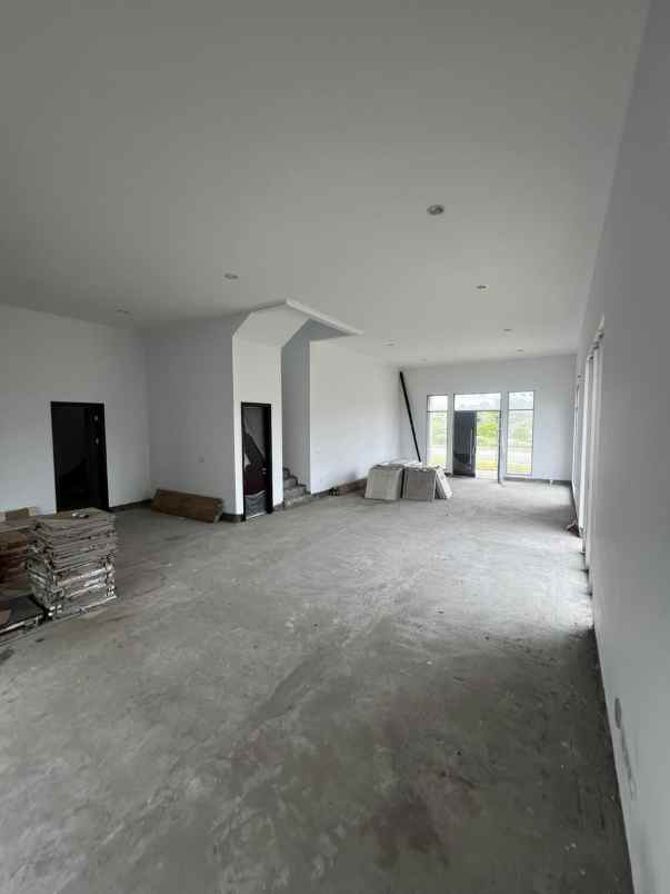 dijual rumah golf island cluster