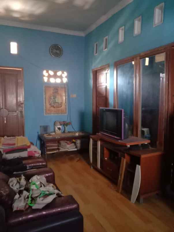 dijual rumah gowa sekitar jembatan