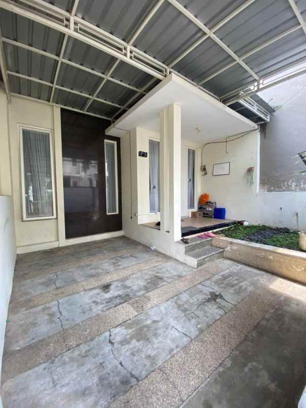 dijual rumah graha mulia