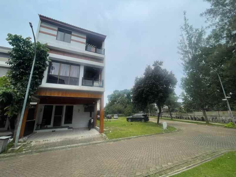 dijual rumah graha raya fortune