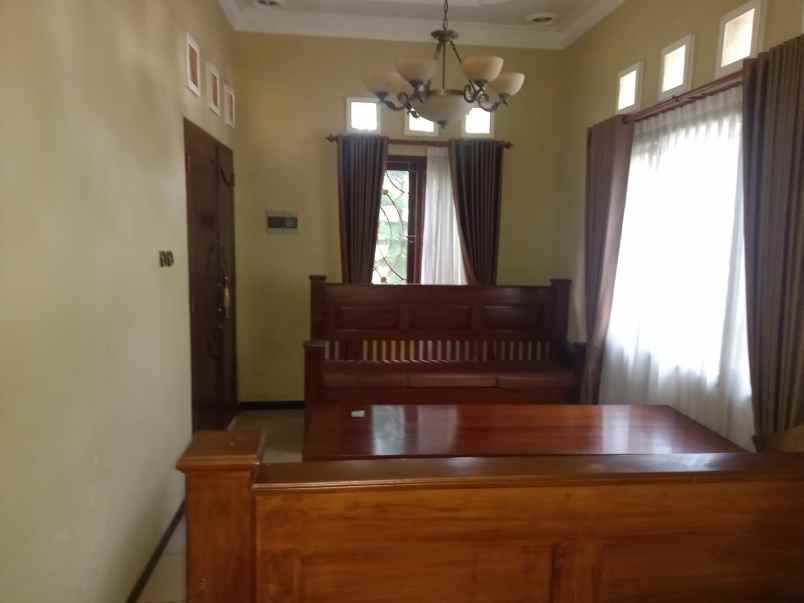 dijual rumah graha taman bungan bsb mijen