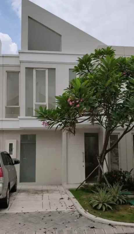 dijual rumah grand pakuwon adelaide