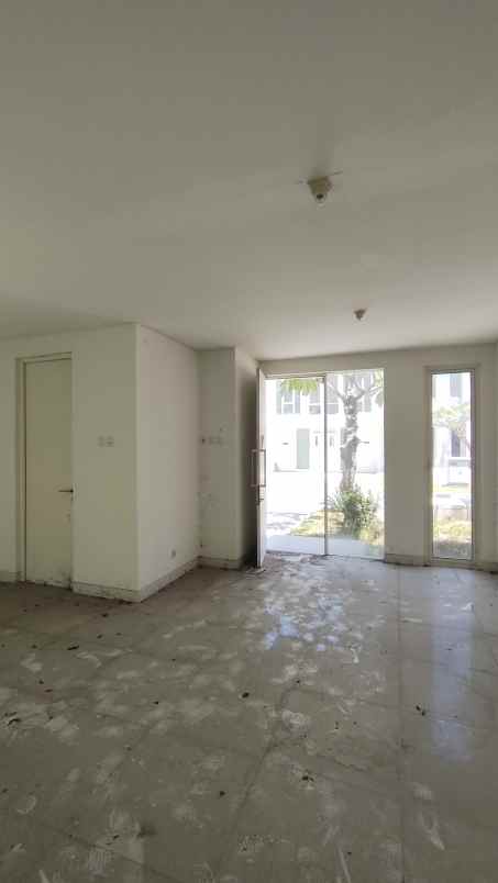 dijual rumah grand pakuwon adelaide