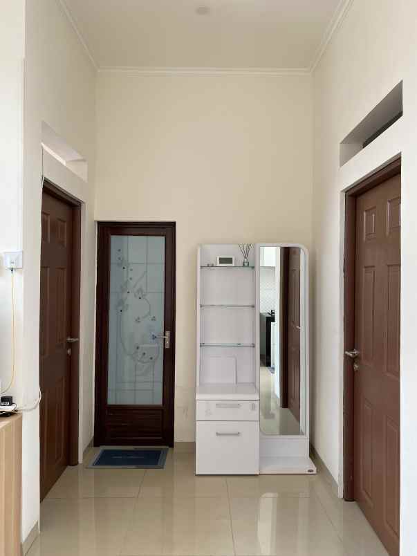 dijual rumah grand pinus regency