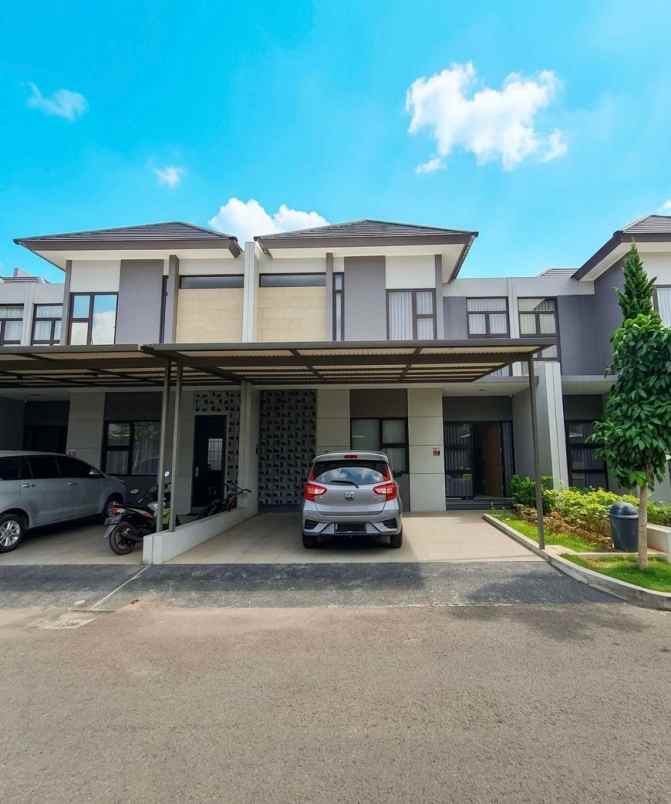 dijual rumah grand wisata