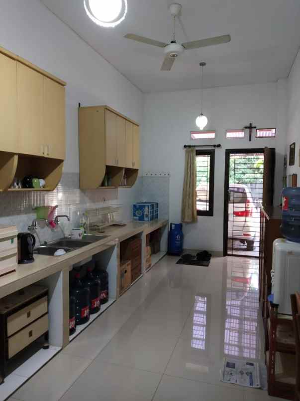 dijual rumah griya bintara indah bekasi