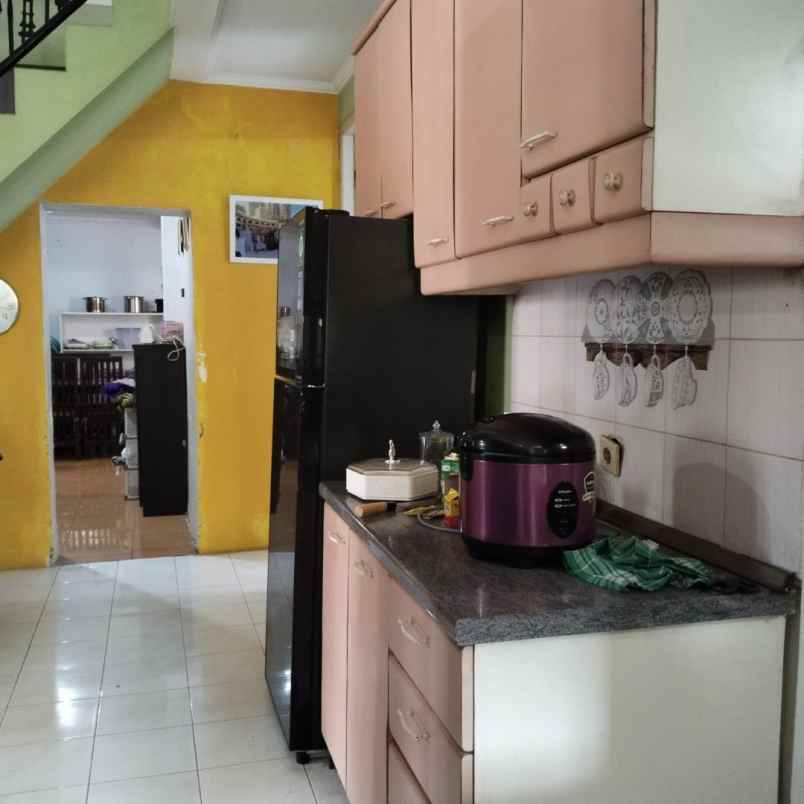 dijual rumah griya cipeucang indah