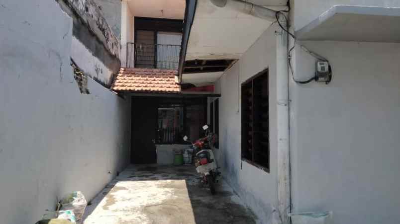 dijual rumah gubeng kertajaya surabaya timur siap huni