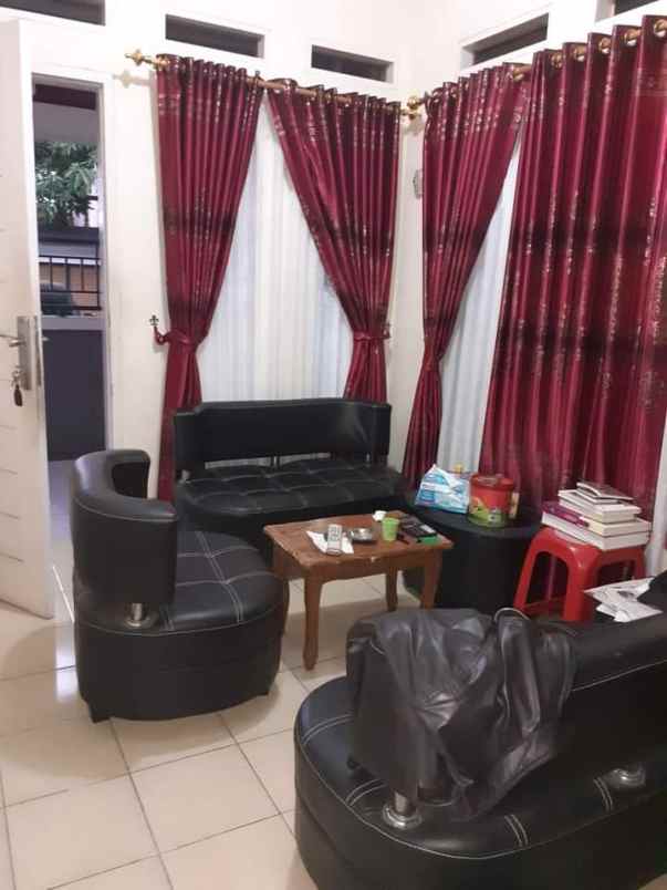 dijual rumah gumuruh