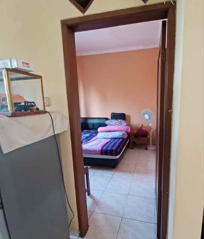 dijual rumah hook di legenda wisata cibubur