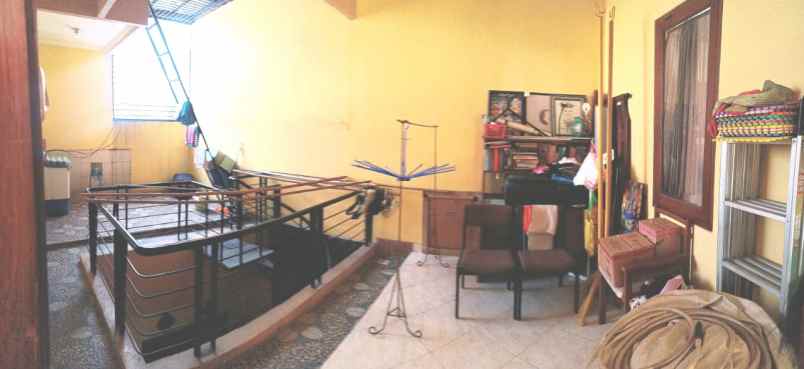dijual rumah hook di legenda wisata cibubur