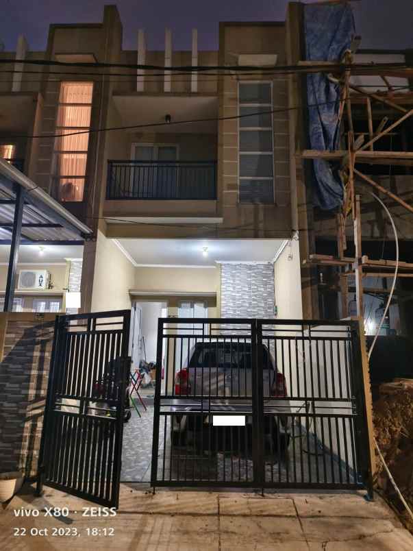 dijual rumah imperial gading sukapura