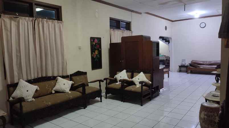 dijual rumah jagakarsa