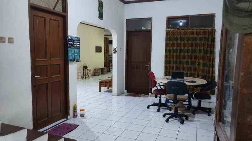 dijual rumah jagakarsa