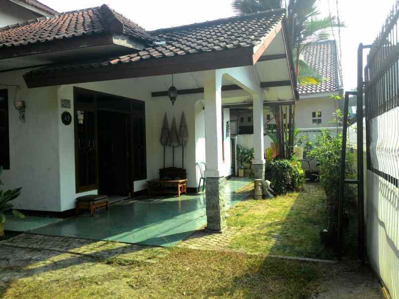 dijual rumah jagakarsa