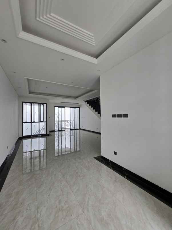 dijual rumah jagakarsa jaksel