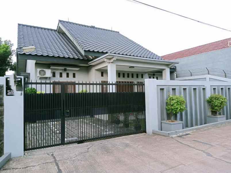 dijual rumah jaka mulya