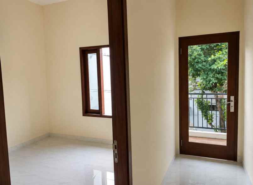 dijual rumah jakasetia nempel galaxy bekasi