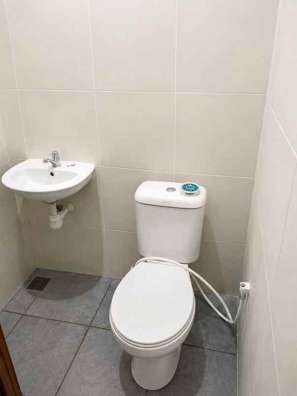 dijual rumah jakasetia nempel galaxy bekasi