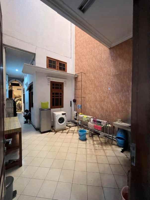 dijual rumah jalan biliton