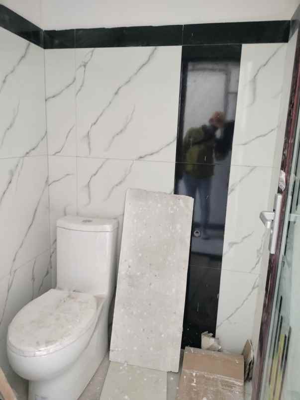 dijual rumah jalan gajah mada