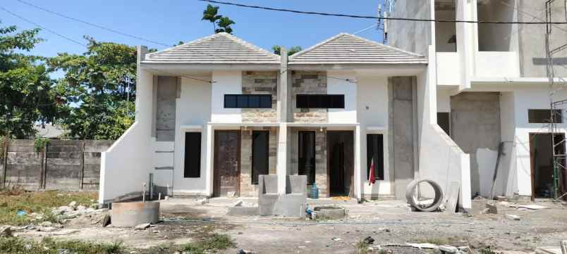 dijual rumah jalan gajah mada