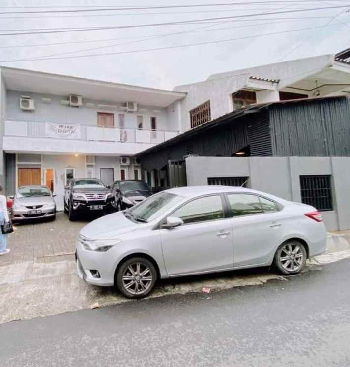 dijual rumah jalan h najih