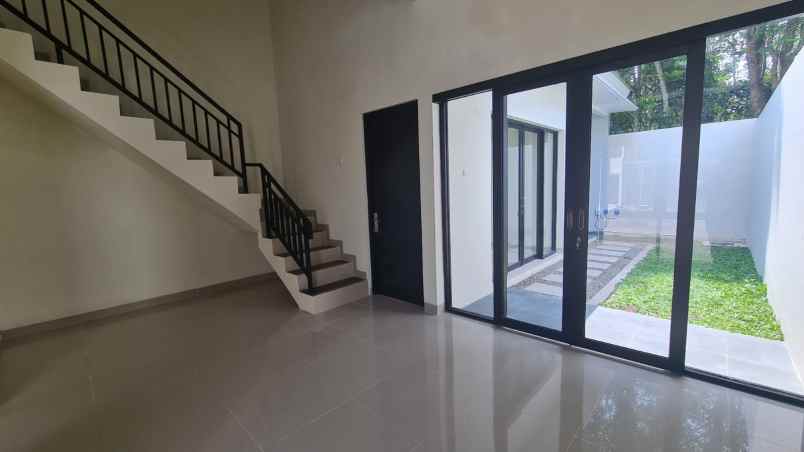 dijual rumah jalan kaliurang km 12