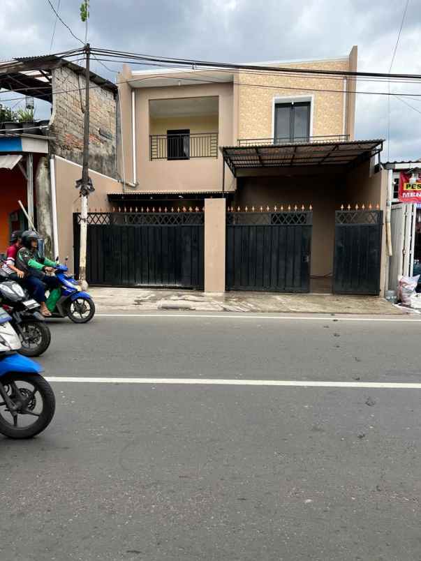 dijual rumah jalan lenteng agung raya no 12