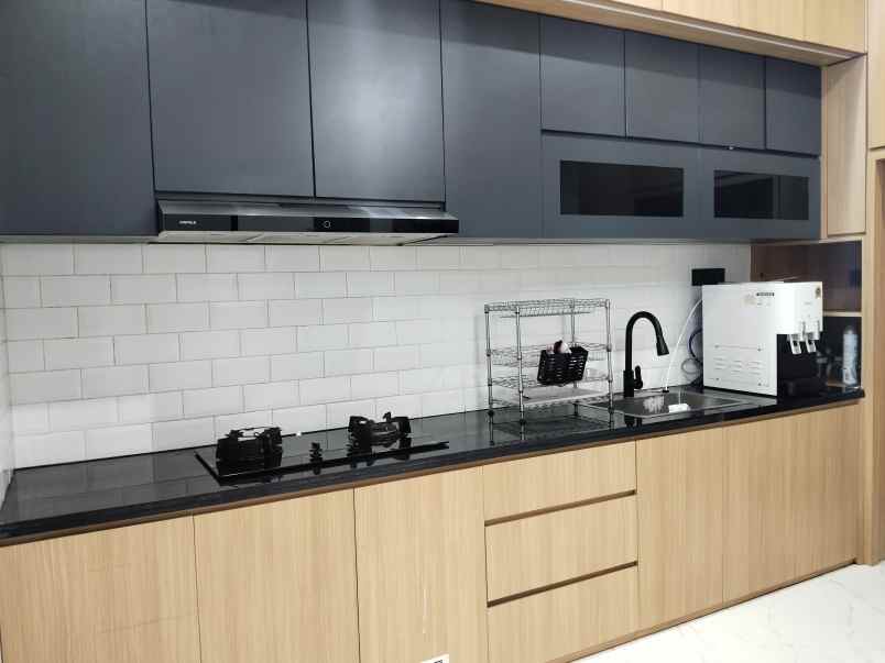 dijual rumah jalan mahkota ruby 136