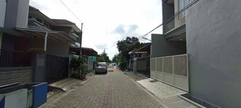 dijual rumah jalan mangga pondok tjandra