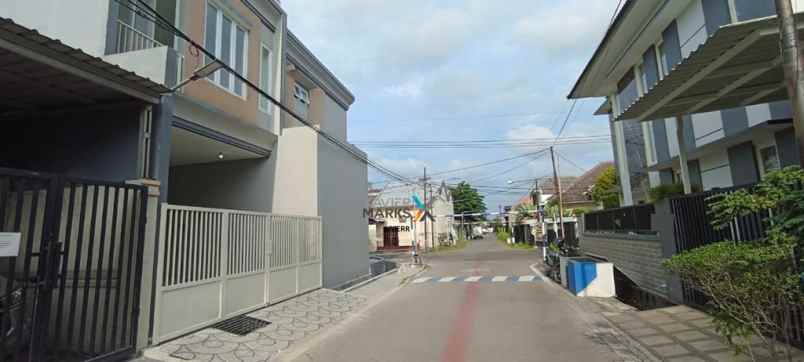 dijual rumah jalan mangga pondok tjandra