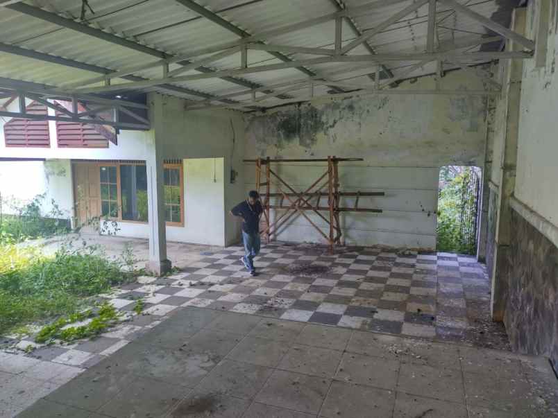 dijual rumah jalan palmerah