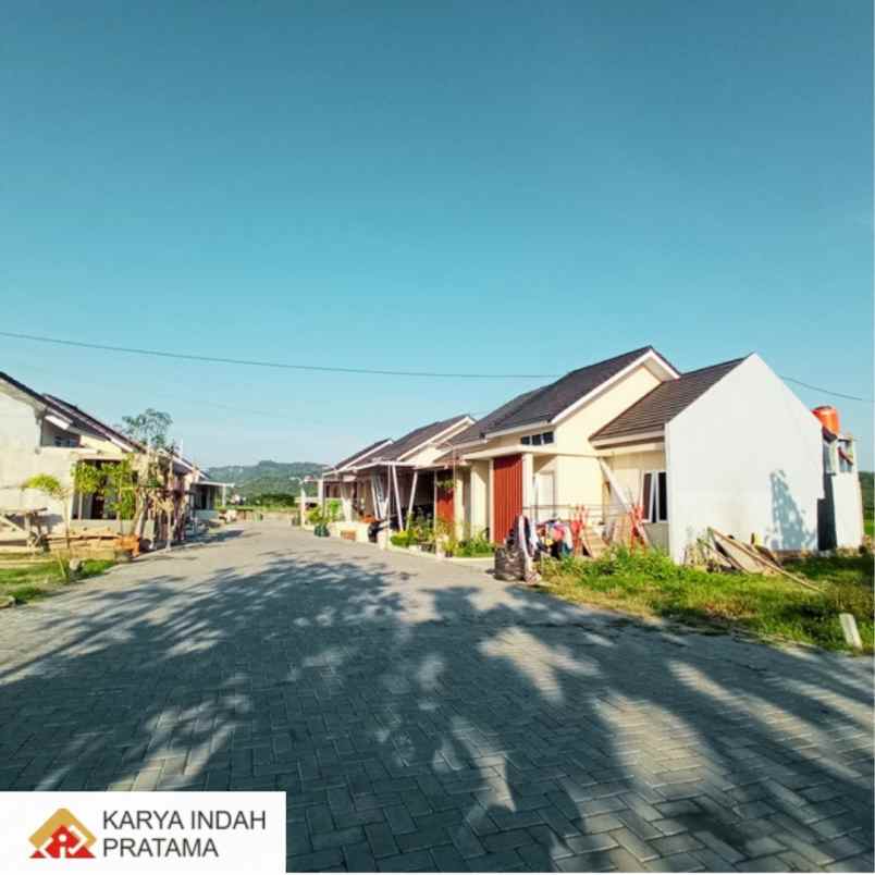 dijual rumah jalan pleret