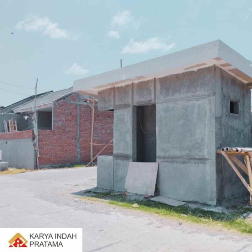 dijual rumah jalan pleret