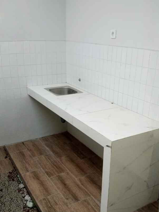 dijual rumah jalan raya bogor parung