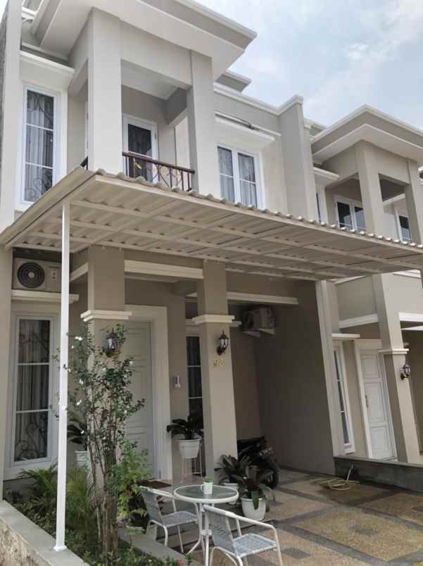 dijual rumah jalan raya jambore