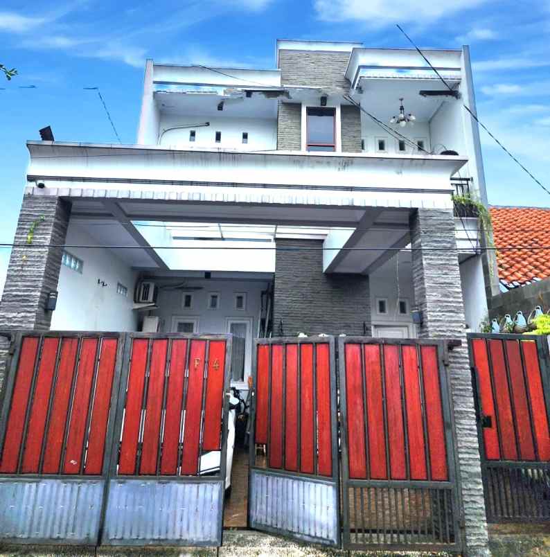 dijual rumah jalan raya pondok bambu