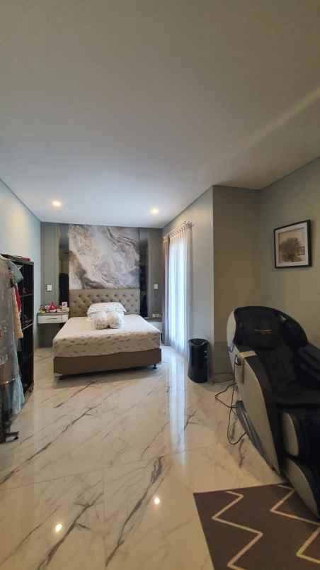 dijual rumah jalan stamford place citraland