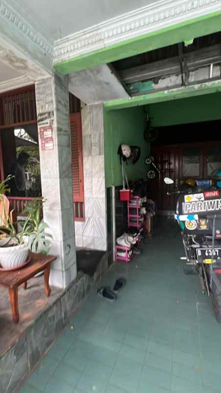 dijual rumah jalan utama b21 kemang