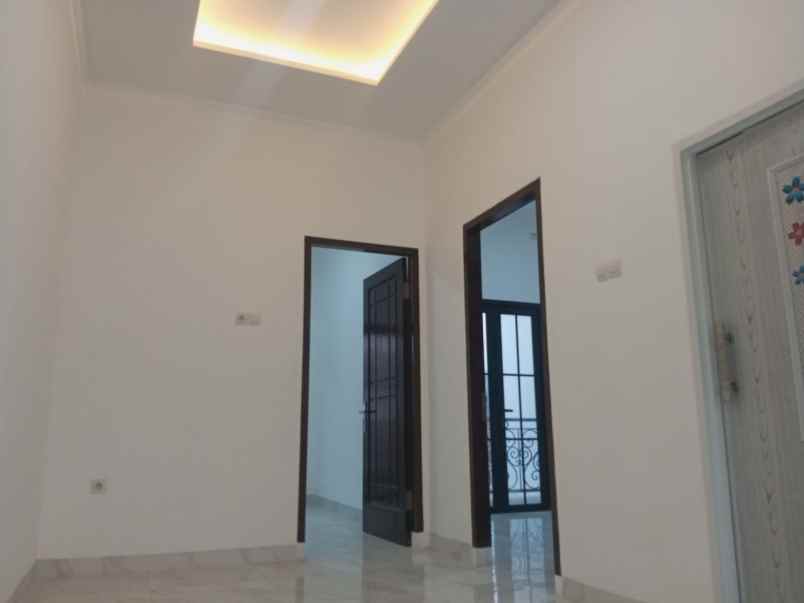 dijual rumah jalan zakaria