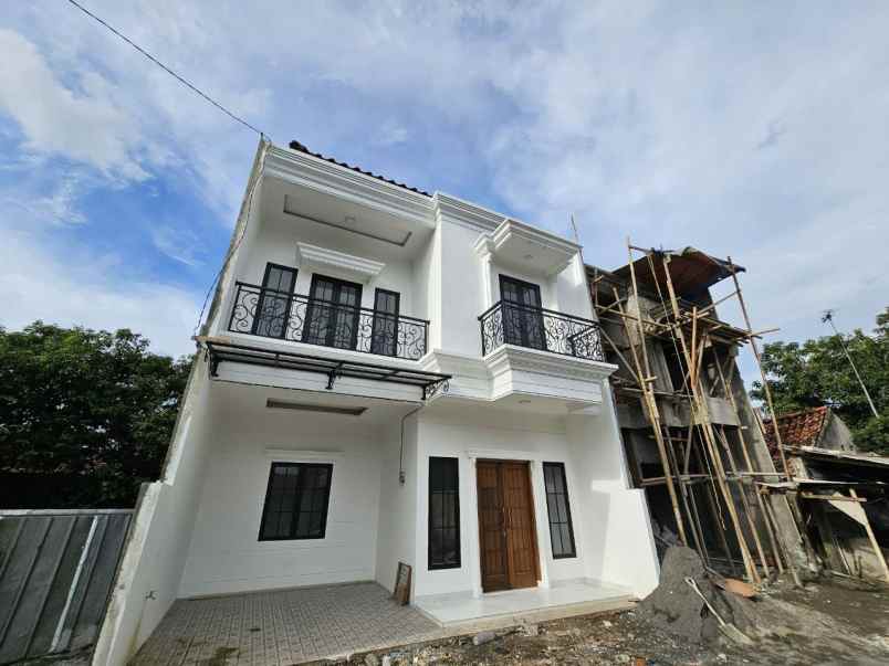 dijual rumah jalan zakaria