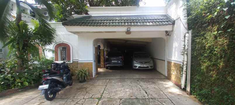 dijual rumah jati padang