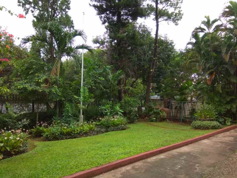 dijual rumah jati padang