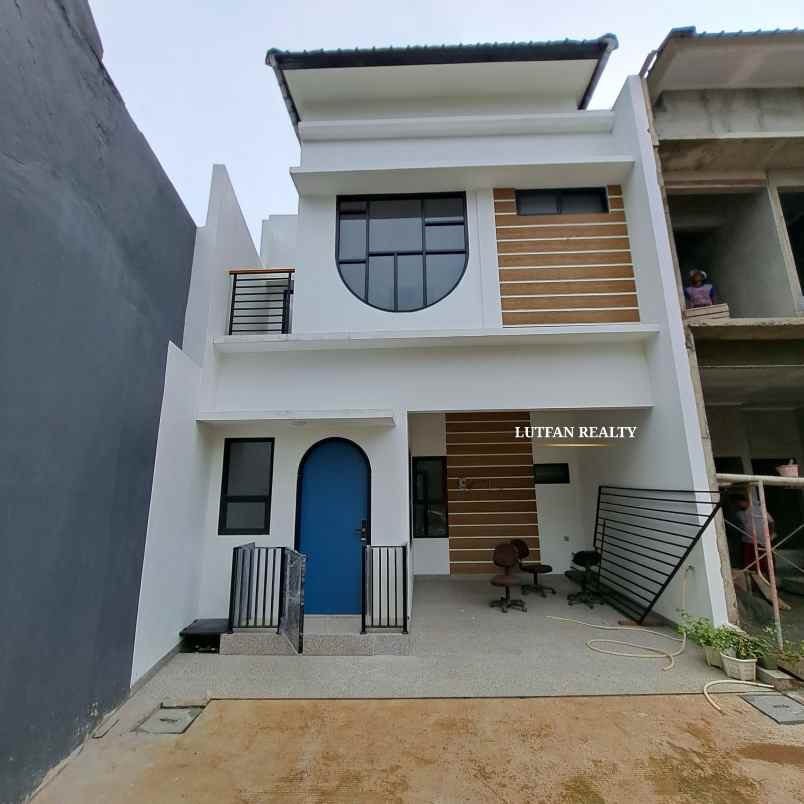 dijual rumah jati padang pasar minggu